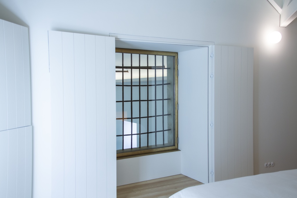 _E6P0785MASTER SUITE