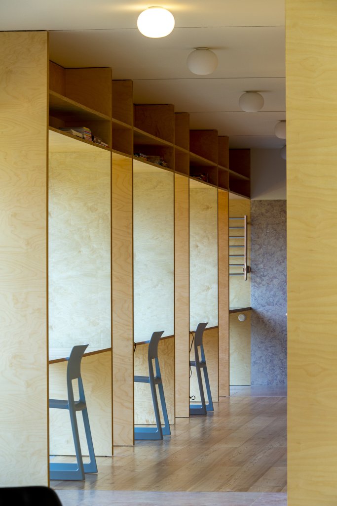 _E6P1234JΘNIOR SUITES