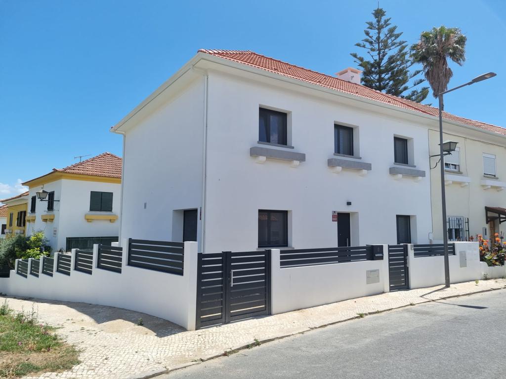Exterior_01