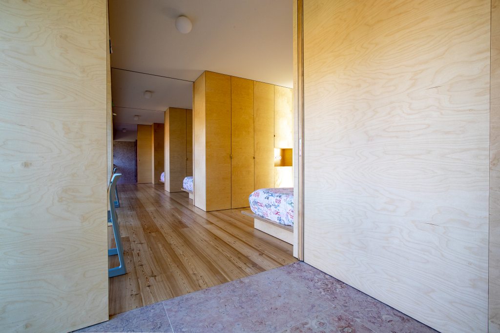 _SPM0188JΘNIOR SUITES