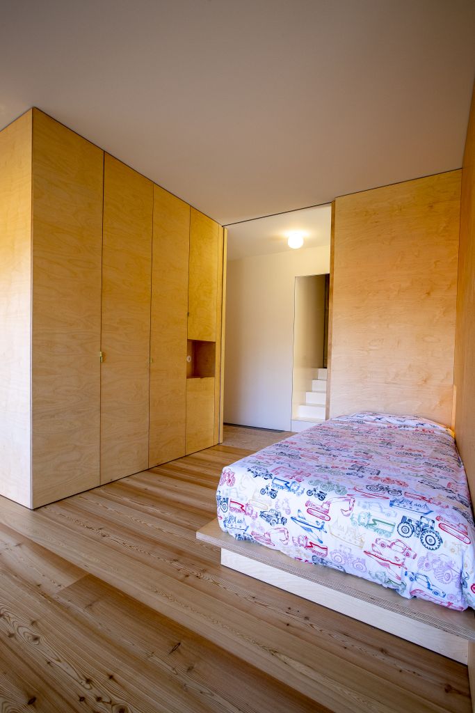 _SPM0249JΘNIOR SUITES