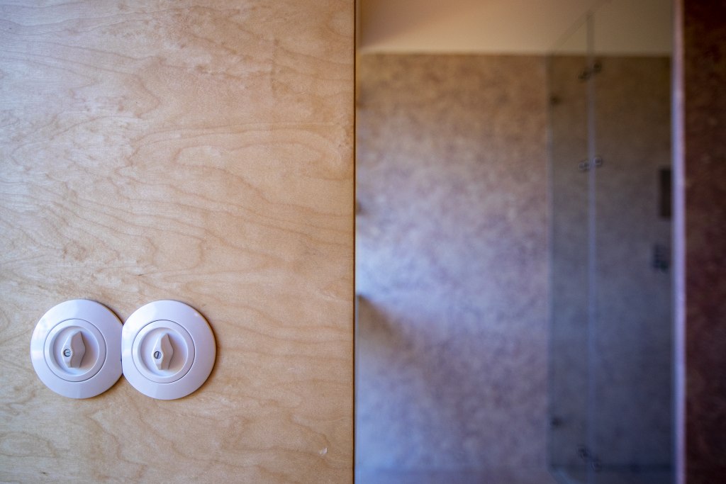 _SPM0305JΘNIOR SUITES
