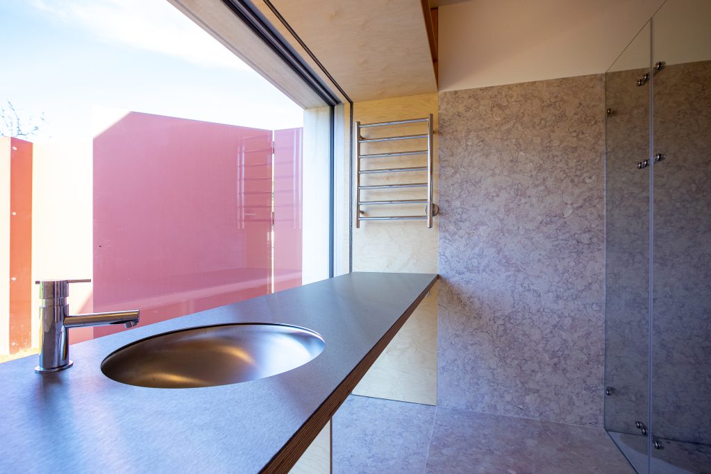 _SPM0320JΘNIOR SUITES