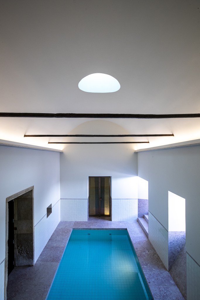 _SPM9876PISCINA INTERIOR